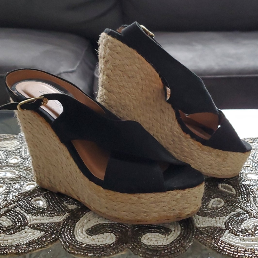 Black woven wedge sandals